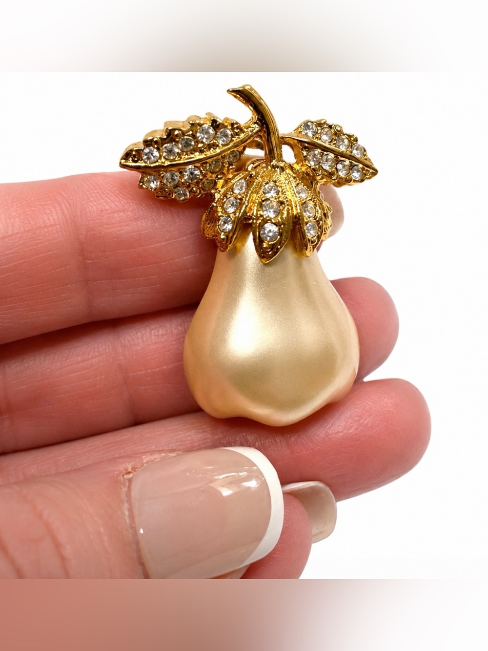 Kenneth Jay Lane KJL Large Pearl Pear Crystals Leaf Gold Clip Earrings & Brooch - Picture 7 of 11